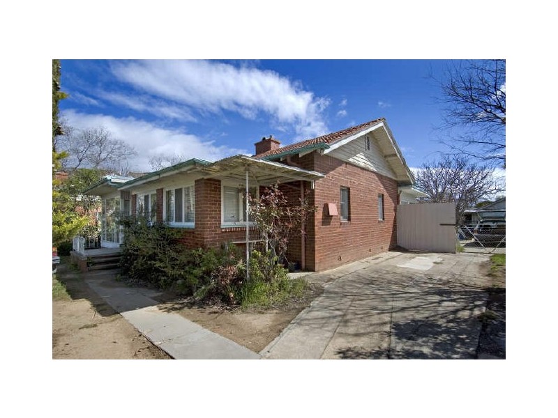 11 Batman Street, Braddon ACT 2612