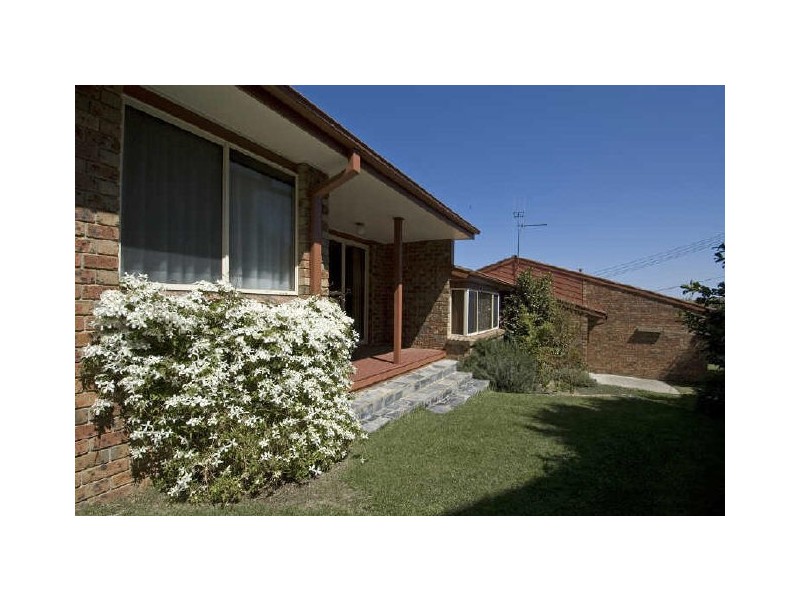 30 Whitty Crescent, Isaacs ACT 2607