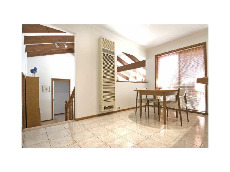 30 Whitty Crescent, Isaacs ACT 2607