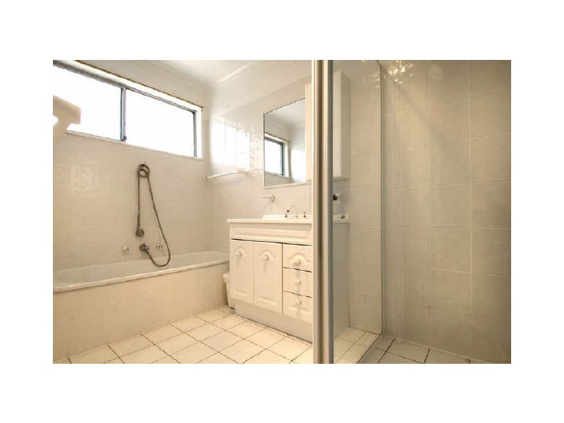 6 Bage Place, Mawson ACT 2607