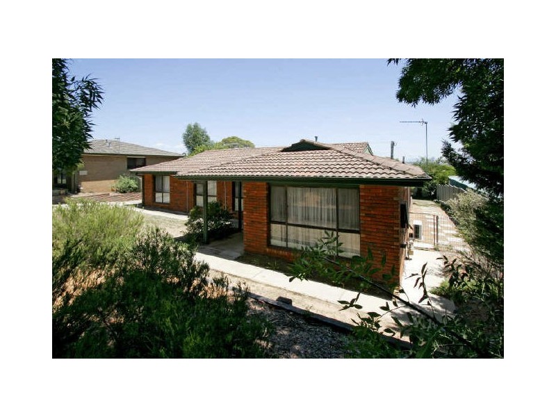 8 Turriff Street, Chisholm ACT 2905