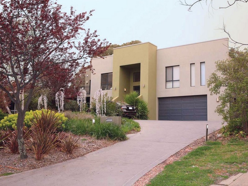 34 Bamford Street, Hughes ACT 2605