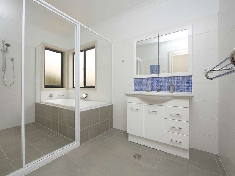 34 Bamford Street, Hughes ACT 2605