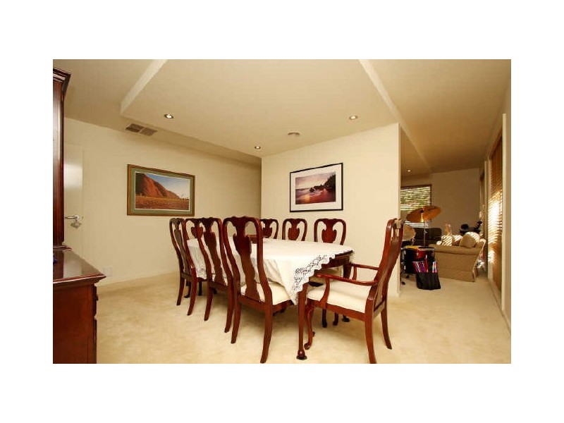 6 Barron Street, Deakin ACT 2600