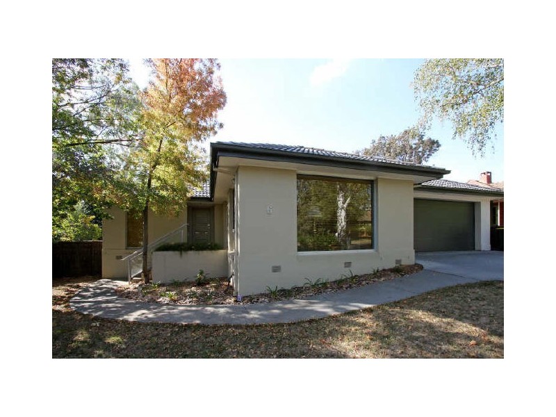 6 Barron Street, Deakin ACT 2600