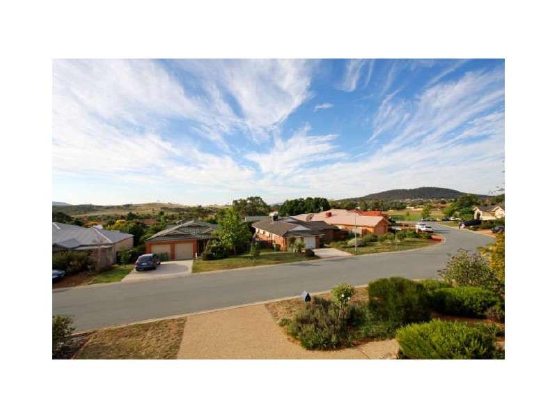 14 Sycamore Street, Jerrabomberra NSW 2619