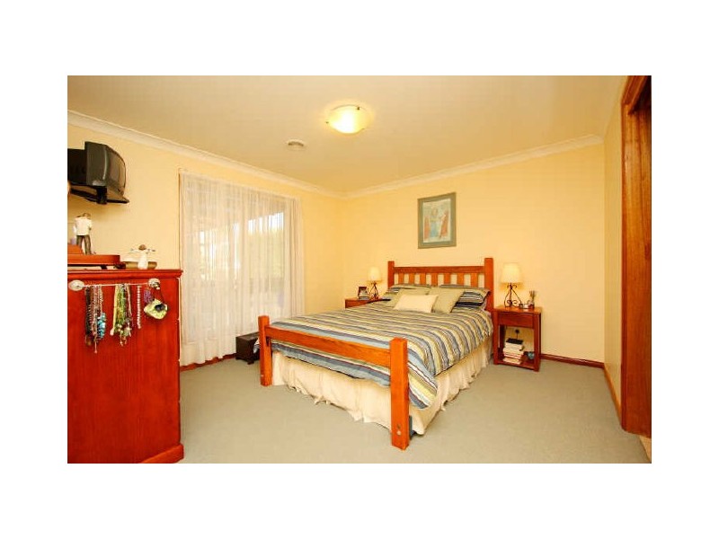 14 Sycamore Street, Jerrabomberra NSW 2619