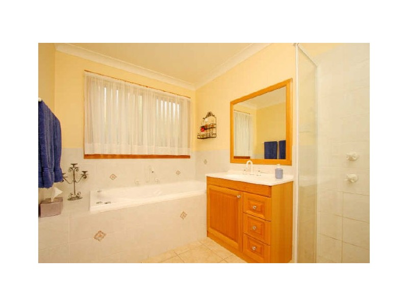 14 Sycamore Street, Jerrabomberra NSW 2619