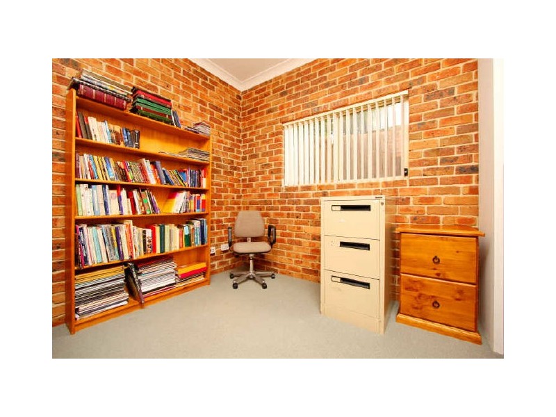 14 Sycamore Street, Jerrabomberra NSW 2619
