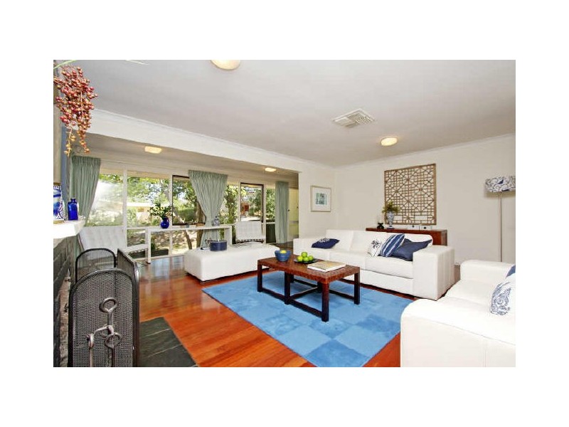 15 Finniss Crescent, Narrabundah ACT 2604