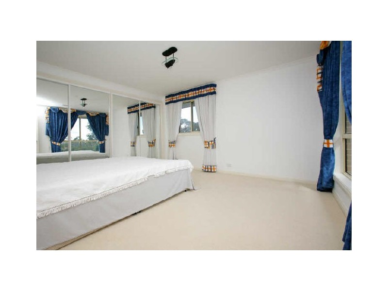 38 Sherwood Place, Royalla NSW 2620