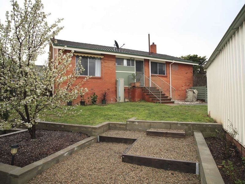 12 Trumble Street, Pearce ACT 2607
