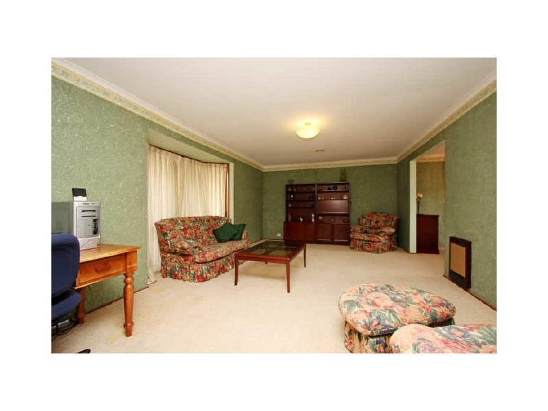 17 Chataway Crescent, Fadden ACT 2904