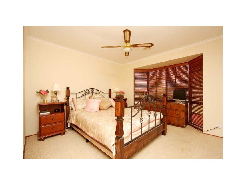 17 Chataway Crescent, Fadden ACT 2904