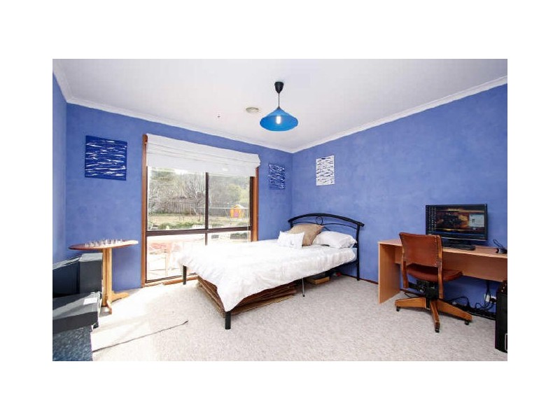 17 Chataway Crescent, Fadden ACT 2904