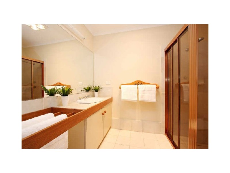 17 Chataway Crescent, Fadden ACT 2904