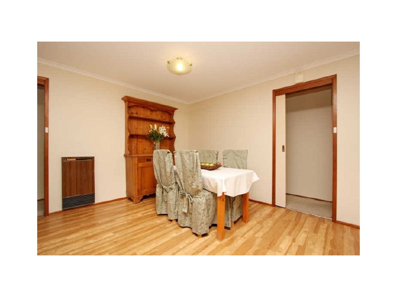 17 Chataway Crescent, Fadden ACT 2904