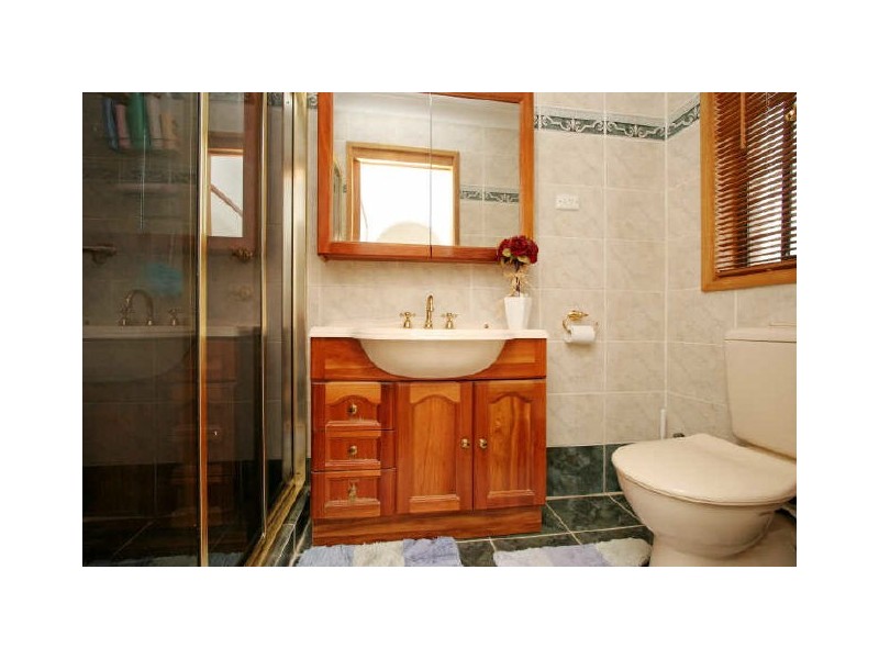 20 Demaine Crescent, Fadden ACT 2904