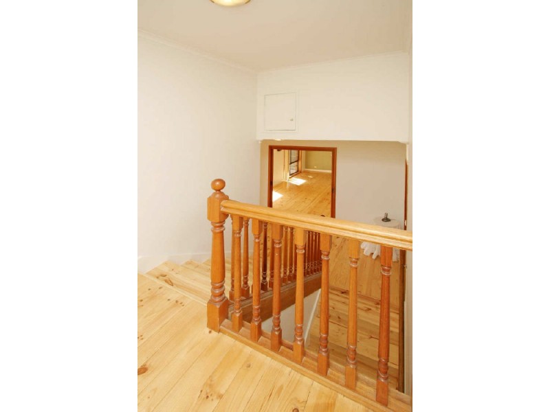 20 Demaine Crescent, Fadden ACT 2904