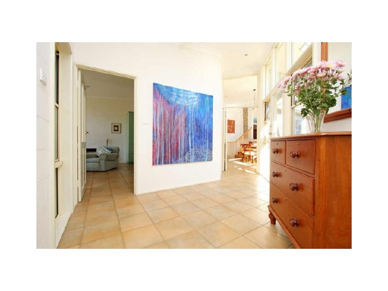 30 Fergusson Crescent, Deakin ACT 2600