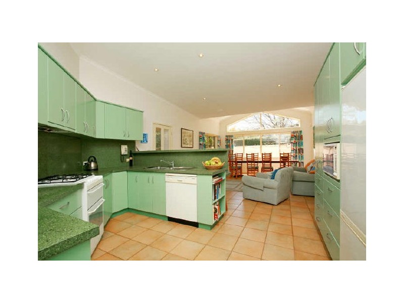 30 Fergusson Crescent, Deakin ACT 2600