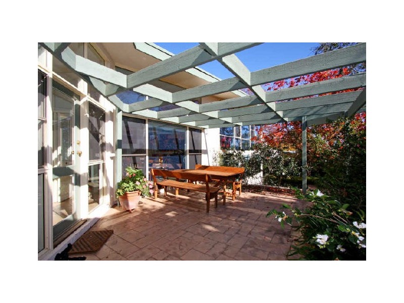 30 Fergusson Crescent, Deakin ACT 2600