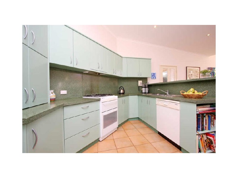 30 Fergusson Crescent, Deakin ACT 2600