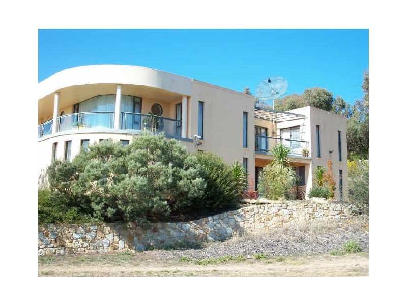 2 Tully Place, Jerrabomberra NSW 2619