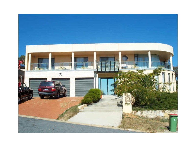 2 Tully Place, Jerrabomberra NSW 2619