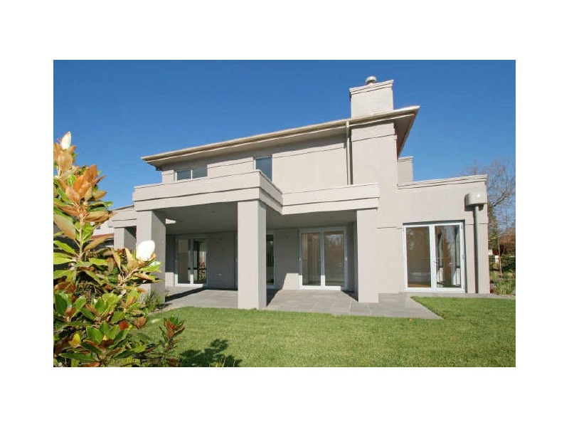 36 Dominion Circuit, Forrest ACT 2603