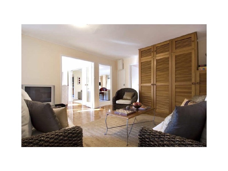 4 Charlotte Street, Red Hill ACT 2603