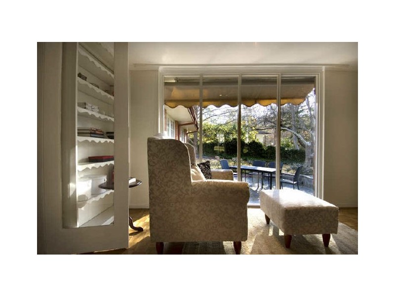 4 Charlotte Street, Red Hill ACT 2603