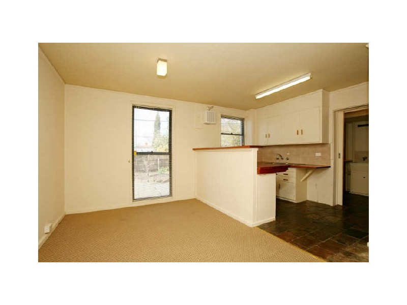77 Theodore Street, Curtin ACT 2605