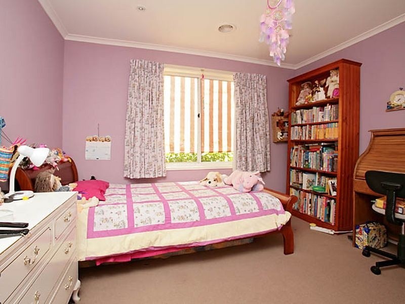 10 Kirwan Circuit, Stirling ACT 2611