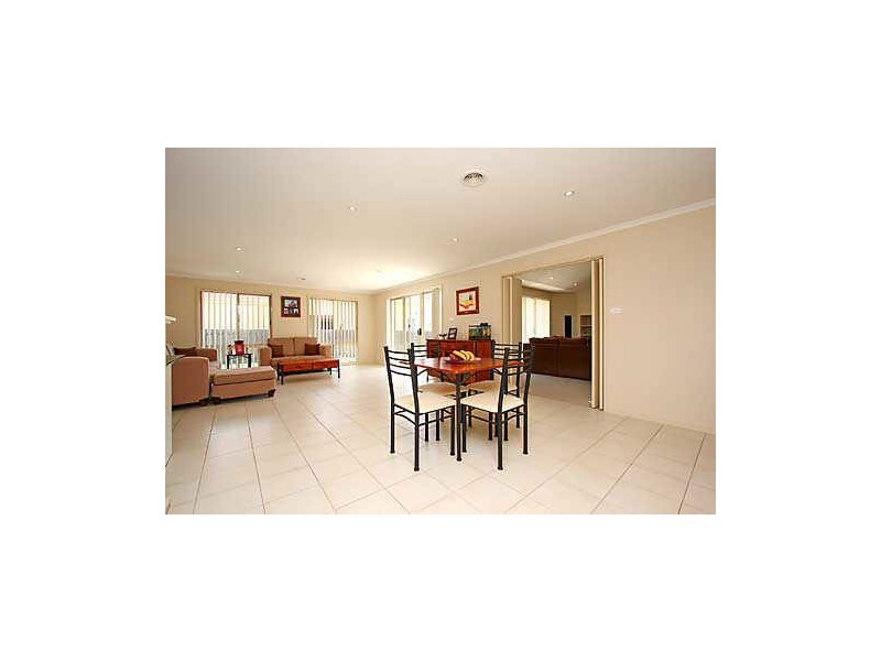 54 Shrivell Circuit, Dunlop ACT 2615