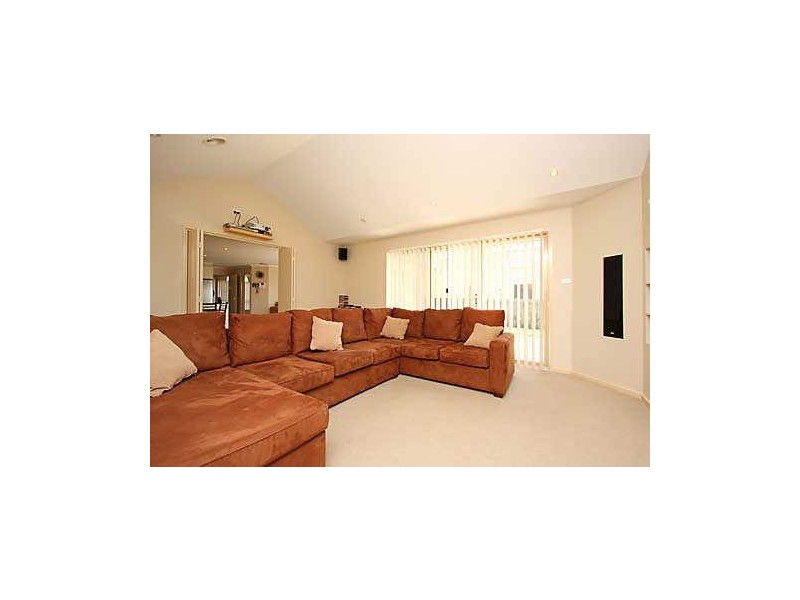 54 Shrivell Circuit, Dunlop ACT 2615