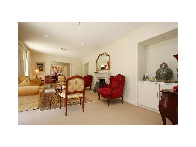 126 Schlich Street, Yarralumla ACT 2600