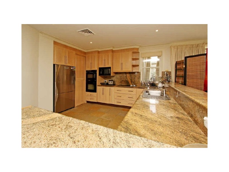 126 Schlich Street, Yarralumla ACT 2600