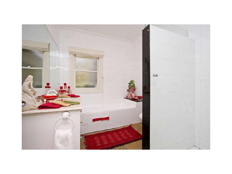 126 Schlich Street, Yarralumla ACT 2600