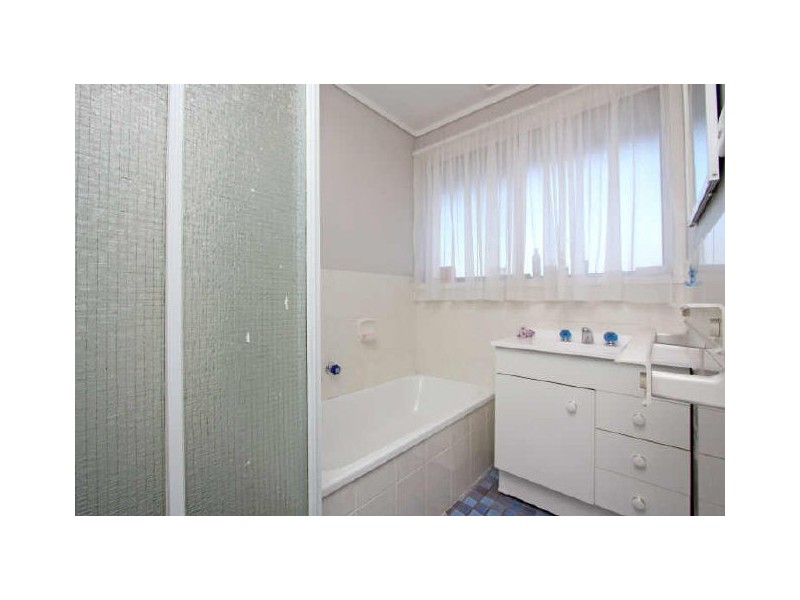 81 Livingston Avenue, Kambah ACT 2902