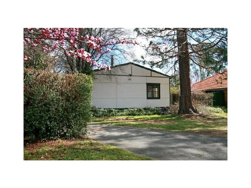 18 Marlee Place, Narrabundah ACT 2604