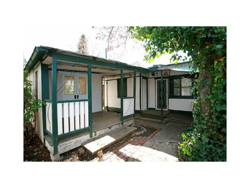 18 Marlee Place, Narrabundah ACT 2604