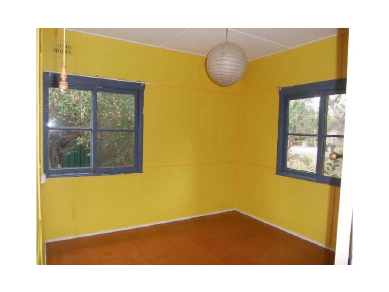 18 Marlee Place, Narrabundah ACT 2604