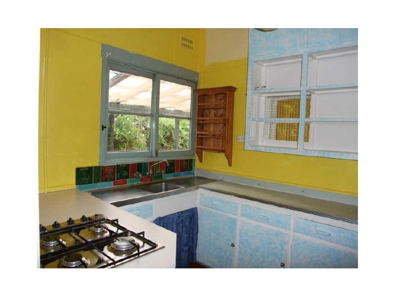 18 Marlee Place, Narrabundah ACT 2604