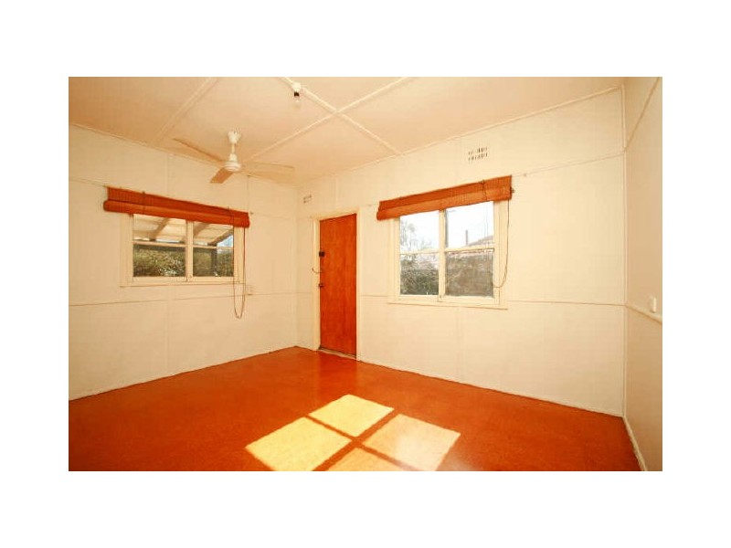 18 Marlee Place, Narrabundah ACT 2604