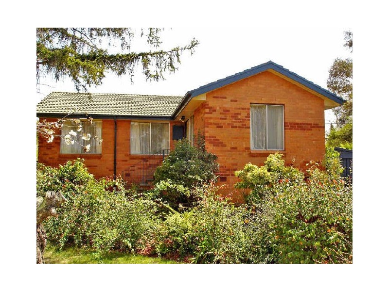 115 Eggleston Crescent, Chifley ACT 2606