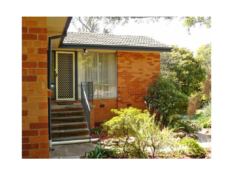 115 Eggleston Crescent, Chifley ACT 2606