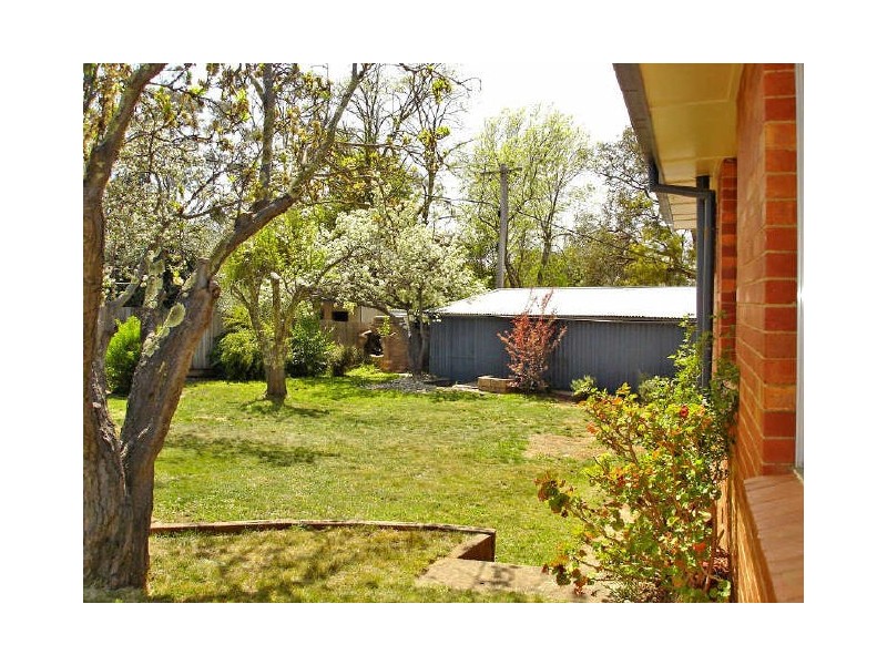 115 Eggleston Crescent, Chifley ACT 2606