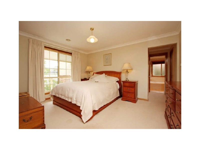 3 Silky Oak Circle, Jerrabomberra NSW 2619