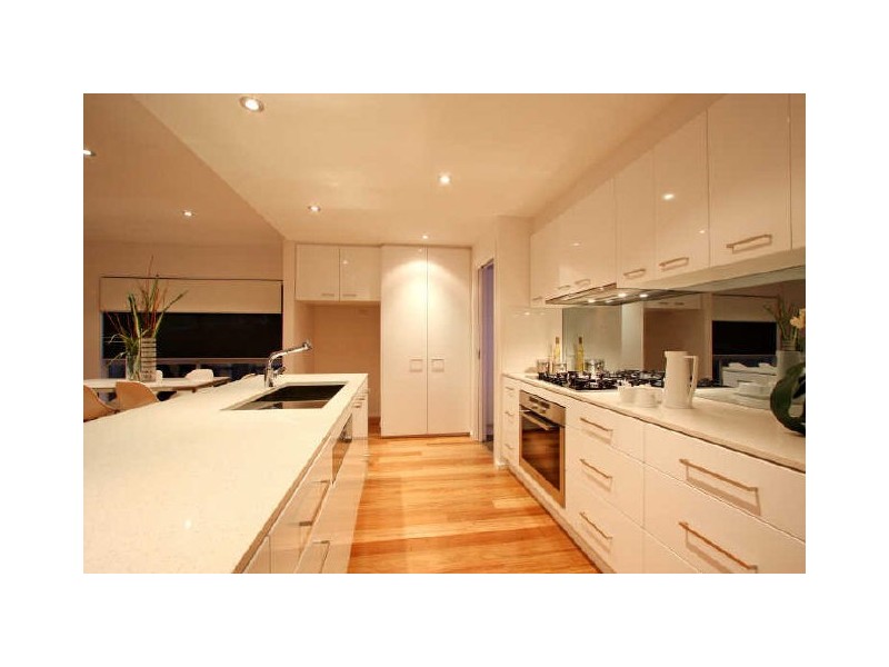 18 Carnegie Crescent, Narrabundah ACT 2604